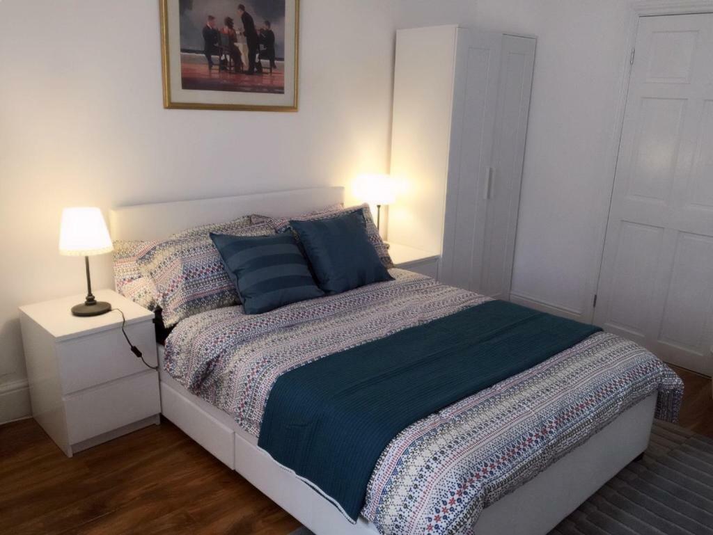 Abbey Wood Station Five Bedroom Self Contained House 외부 사진