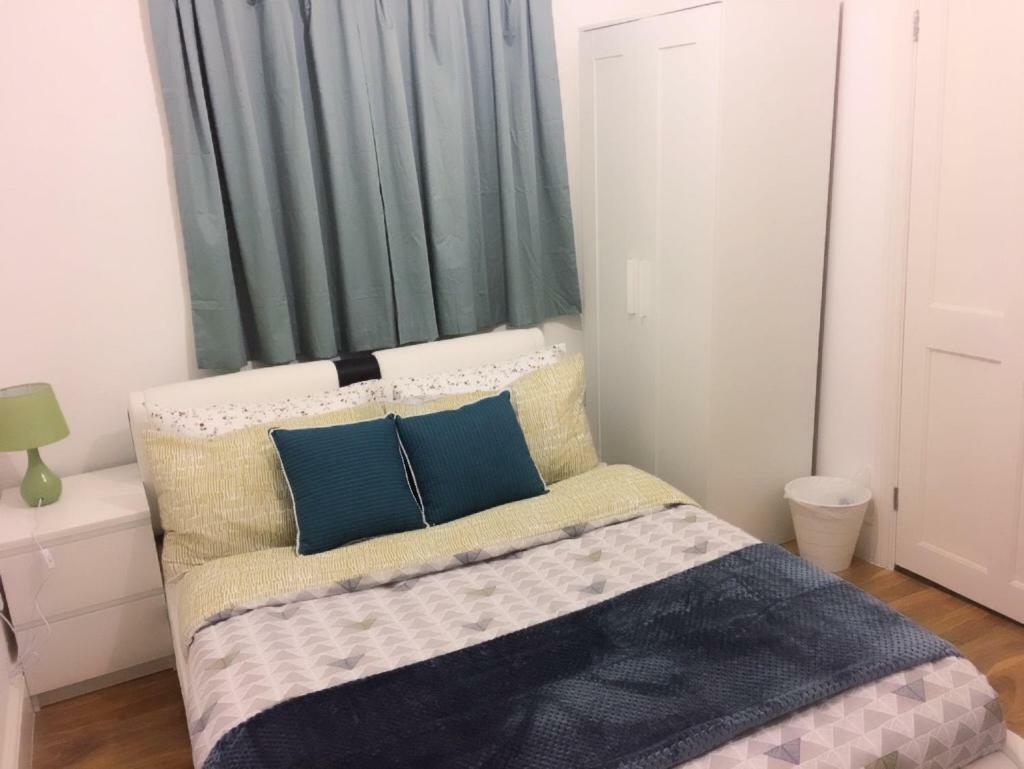 Abbey Wood Station Five Bedroom Self Contained House 외부 사진